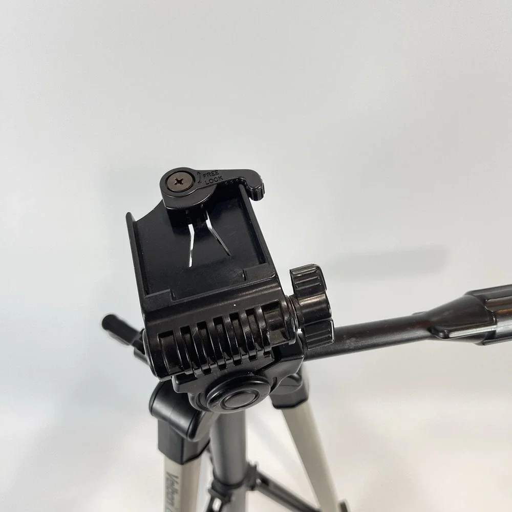 Velbon Videomate 400 Aluminum Adjustable Camara Tripod Ext. 5 Feet With Panhead